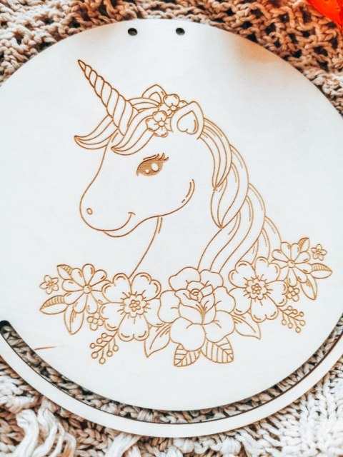 Baza do makramy - Jednorożec w kwiatach