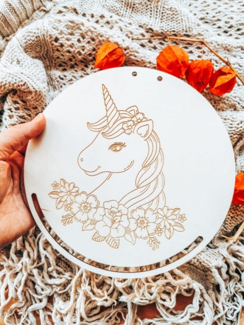 Baza do makramy - Jednorożec w kwiatach