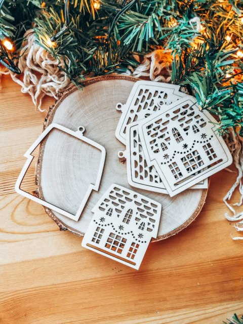 Bombka 2w1 - DOMEK - 01 (4szt obręcz + środek) - - - (świąteczny dom baza ażurowa do bombek z makramy, świąteczne domki bombki b