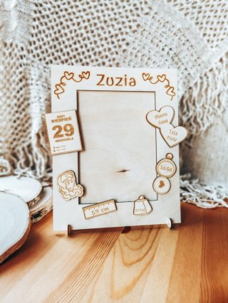 Ramka na zdjęcie (f. 13x18cm) METRYCZKA - wzór 1 - serduszka