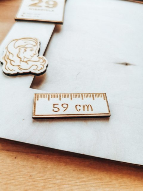 Ramka na zdjęcie (f. 13x18cm) METRYCZKA - wzór 1 - serduszka