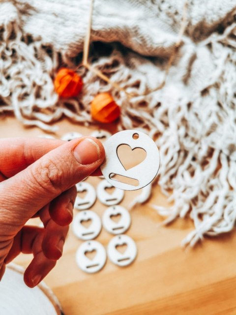 Baza do breloczka (15szt) - koło 3cm - wzór 3 - serce