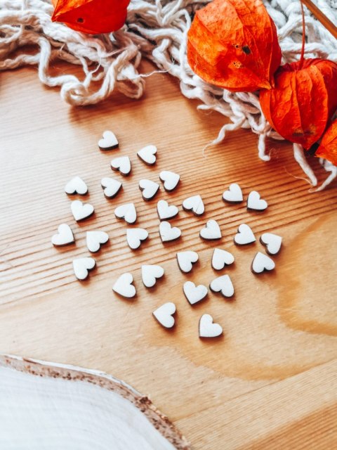 DEKOR 003 - serce 1cm (30szt) (DK-003)