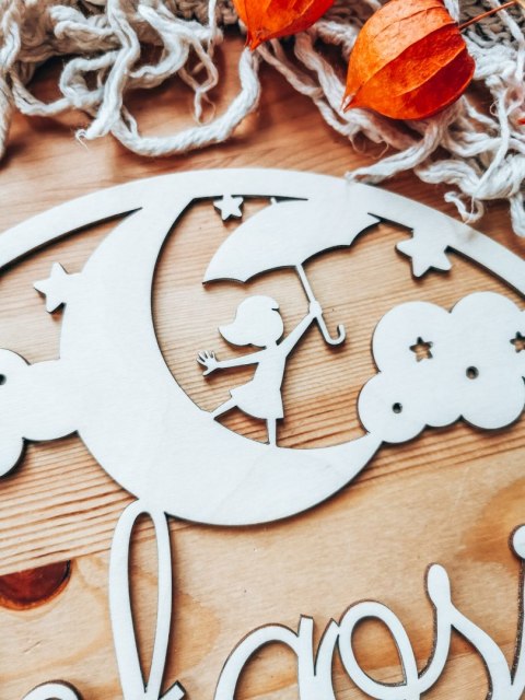 Koło z imieniem - Mały Marzyciel (2 wzory) - (obręcz imienna z chmurami, chmury)