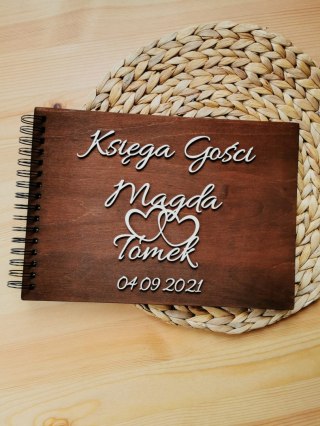 Księga Gości z drewnianą okładką - napis 3d - Dwa Serca (album na zdjęcia)