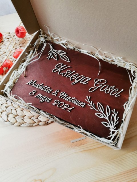 Księga Gości z drewnianą okładką - napis 3d - Gałązki 01 (album na zdjęcia)