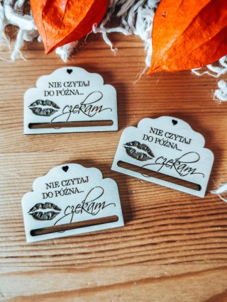 Nie czytaj do późna - zakładka ozdobna 5x3,5cm (3szt) - - - (baza do zakładki do książki)