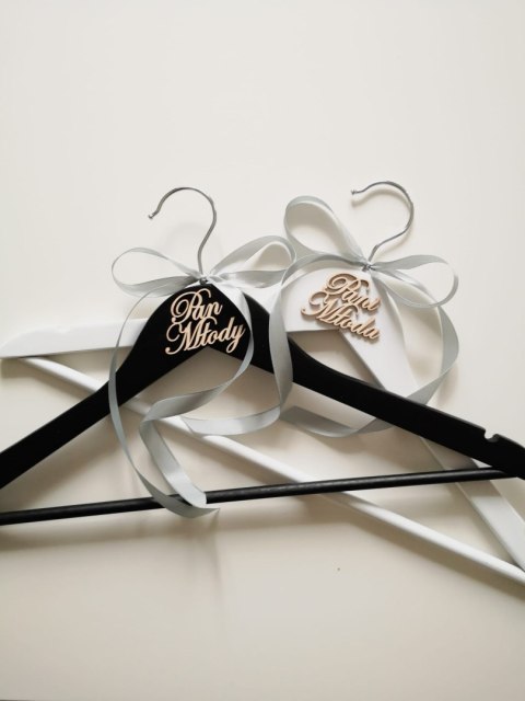 Wieszaki ślubne z napisem 3d - biały i czarny