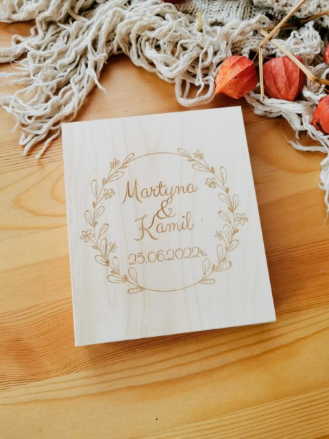 Życzenia - WZÓR 02 - dla Pary Młodej w drewnianym pudełku, kartka z życzeniami