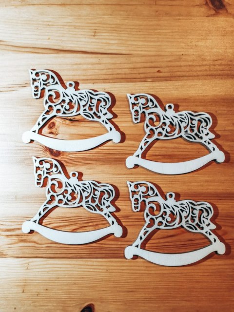 Bombka - KONIK - ażurowy 01 (4szt) - - - ( baza ażurowa do bombek z makramy, bombki bazy ażurowe, koń na biegunach)