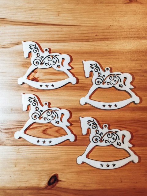 Bombka - KONIK - ażurowy 02 (4szt) - - - ( baza ażurowa do bombek z makramy, bombki bazy ażurowe, koń na biegunach)