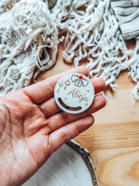 Bombka z imieniem - MINI 4cm - Bombeczki 01 - - - (dowolny tekst, imienna, imienne bombki i zawieszki firmowe z LOGO, do makramy