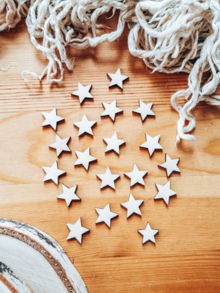 DEKOR gwiazdka 2cm (20szt) - wzór 6 (DK-046) - - - (gwiazda gwiazdki gwiazdy)