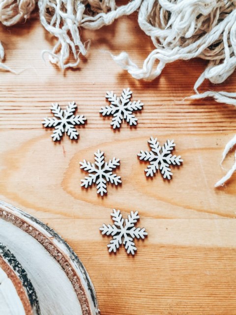 DEKOR śnieżynka 3-5cm (5szt) - wzór 1 (DK-040)