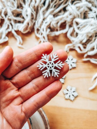 DEKOR śnieżynka 3-5cm (5szt) - wzór 2 (DK-041)