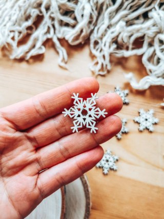 DEKOR śnieżynka 3-5cm (5szt) - wzór 5 (DK-044)