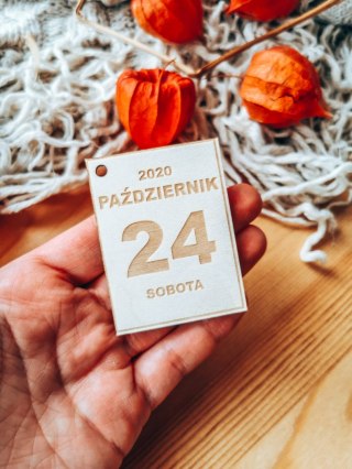 Dekory scrapki do metryczki - kartka z kalendarza - metryczka