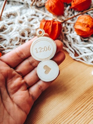 Dekory scrapki do metryczki - zegarek otwierany - metryczka