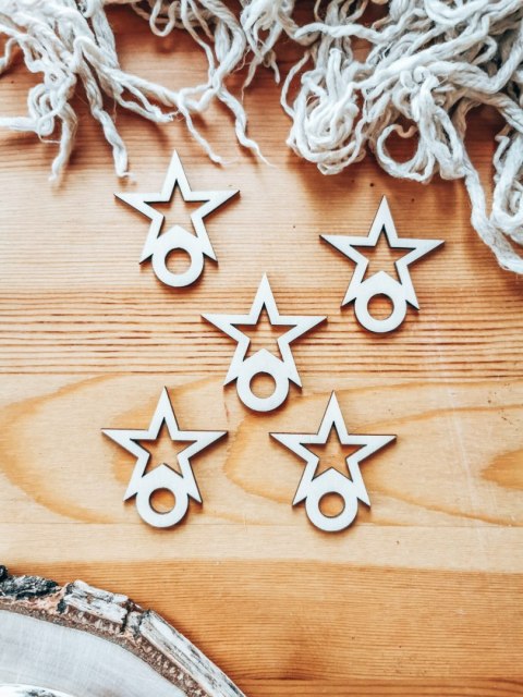 Gwiazda do choinki z makramy (5cm) (5szt) - wzór 02 - - - (gwiazdka gwiazdki na choinkę, baza do bombki bombka zawieszki zawiesz