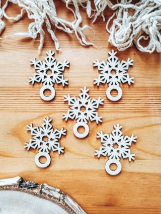 Gwiazda do choinki z makramy (5cm) (5szt) - wzór 04 - - - (gwiazdka gwiazdki na choinkę, baza do bombki bombka zawieszki zawiesz