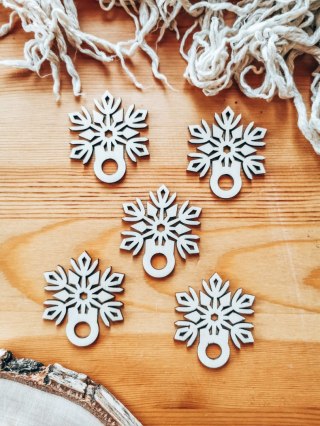 Gwiazda do choinki z makramy (5cm) (5szt) - wzór 05 - - - (gwiazdka gwiazdki na choinkę, baza do bombki bombka zawieszki zawiesz