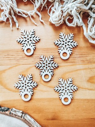 Gwiazda do choinki z makramy (5cm) (5szt) - wzór 08 - - - (gwiazdka gwiazdki na choinkę, baza do bombki bombka zawieszki zawiesz