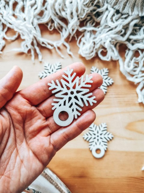 Gwiazda do choinki z makramy (5cm) (5szt) - wzór 08 - - - (gwiazdka gwiazdki na choinkę, baza do bombki bombka zawieszki zawiesz