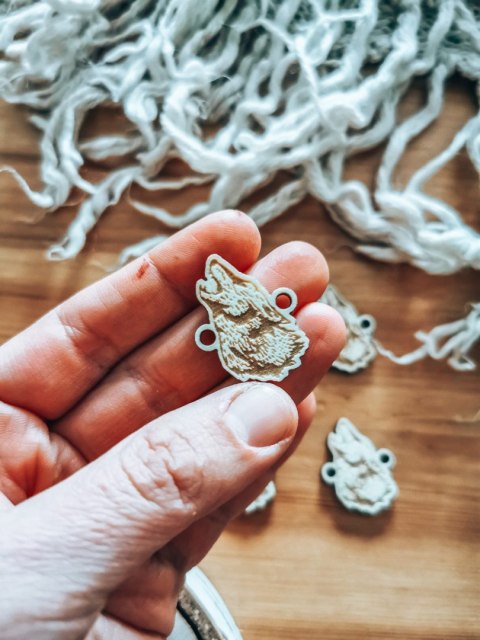 Łącznik do bransoletki /naszyjnika (4szt) - WILK 01 - - - (bransoletka, naszyjnik, kolia, baza do kolii)