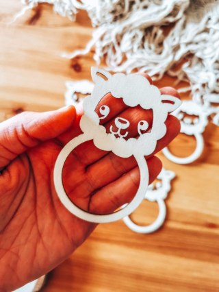 Pierścień na serwetę - baranek 03 (5szt) - baza do zawieszki, breloczka (zawieszka na wielkanoc, dekoracje wielkanocne)