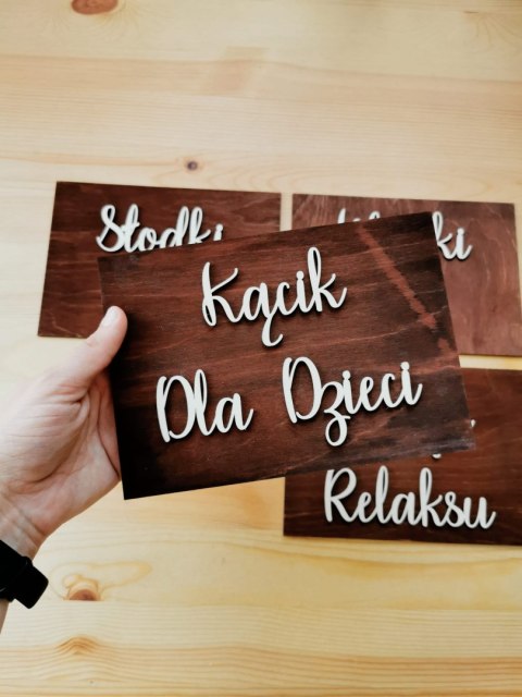 Tabliczka A5 z podpisem stołu (1szt) (Słodki Stół, Wiejski Stół, Księga Gości, Fotobudka, Stół Alkoholowy, Bimber, Piwo, Kącik d