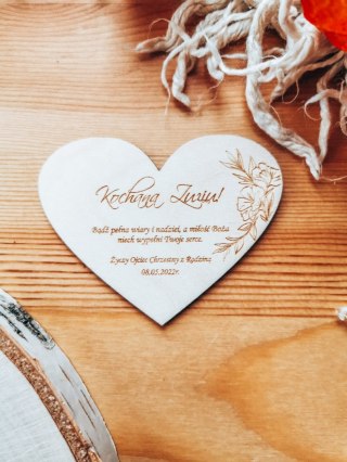 Tabliczka serce 9x7cm (1szt) - ŻYCZENIA dla Dziecka (dowolny tekst) - - - (Chrzest Święty, I Pierwsza Komunia Święta, Urodziny)