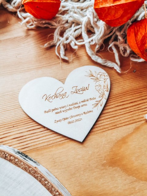 Tabliczka serce 9x7cm (1szt) - ŻYCZENIA dla Dziecka (dowolny tekst) - - - (Chrzest Święty, I Pierwsza Komunia Święta, Urodziny)