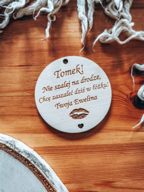 Zawieszka do samochodu (1szt) 6,5cm - DOWOLNY TEKST - - - (koło, zawieszka samochodowa)