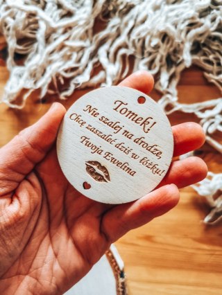 Zawieszka do samochodu (1szt) 6,5cm - DOWOLNY TEKST - - - (koło, zawieszka samochodowa)