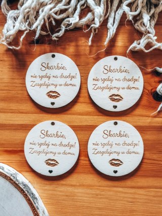 Zawieszka do samochodu (4szt) 6,5cm - Zaszalejemy w domu - - - (koło, zawieszka samochodowa)