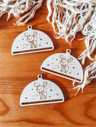 Bombka PÓŁOKRĄGŁA (3szt) - RENIFER - - - (półbombka, połówka, Wesołych Świąt, zawieszka na choinkę)