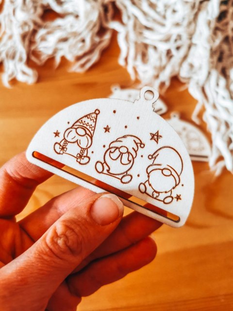 Bombka PÓŁOKRĄGŁA (3szt) - SKRZATY ŚWIĄTECZNE - - - (półbombka, połówka, Wesołych Świąt, zawieszka na choinkę)