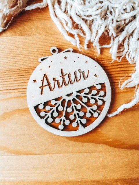 Bombka z imieniem - AŻUR 04 - Gwiazdki - - - (dowolny tekst, imienna, imienne bombki i zawieszki firmowe z LOGO)