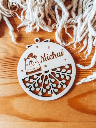 Bombka z imieniem - AŻUR 04 - Miś - - - (dowolny tekst, imienna, imienne bombki i zawieszki firmowe z LOGO)