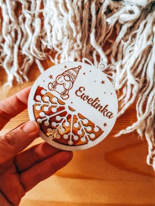 Bombka z imieniem - AŻUR 04 - Skrzat Świąteczny 01 - - - (dowolny tekst, imienna, imienne bombki i zawieszki firmowe z LOGO)