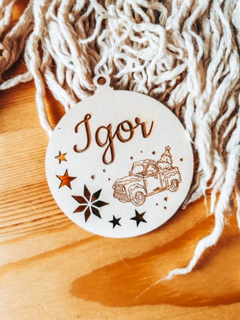 Bombka z imieniem - GWIAZDKI 02 - Samochód 02 - - - (dowolny tekst, imienna, imienne bombki i zawieszki firmowe z LOGO)