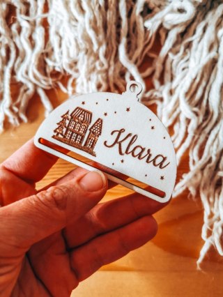 Bombka z imieniem - PÓŁOKRĄGŁA - Domki - - - (dowolny tekst, imienna, imienne bombki i zawieszki firmowe z LOGO)