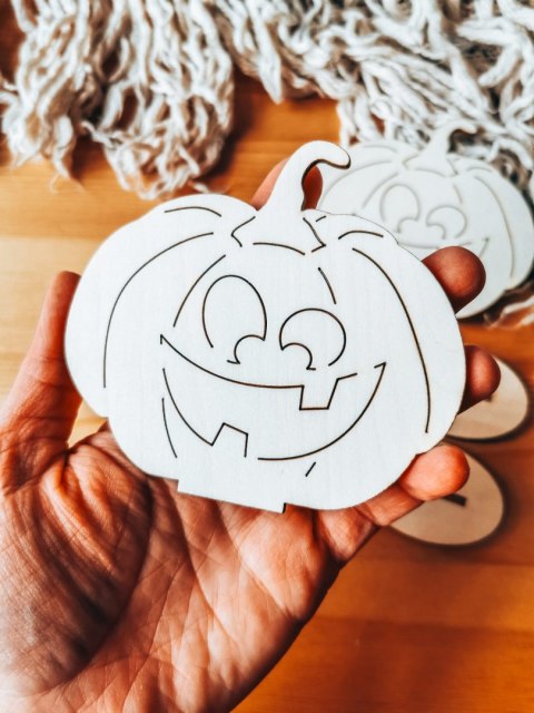 DYNIA 01 z uśmiechem 01 - figurka z podstawką (2szt) (10cm) - do ozdabiania