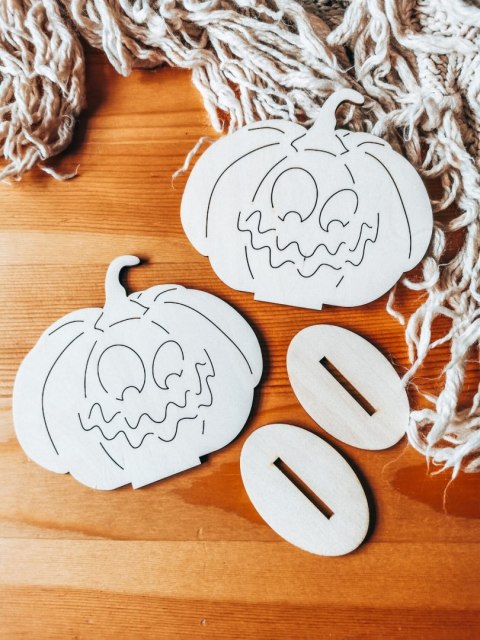 DYNIA 01 z uśmiechem 02 - figurka z podstawką (2szt) (10cm) - do ozdabiania