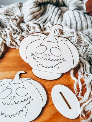 DYNIA 01 z uśmiechem 03 - figurka z podstawką (2szt) (10cm) - do ozdabiania