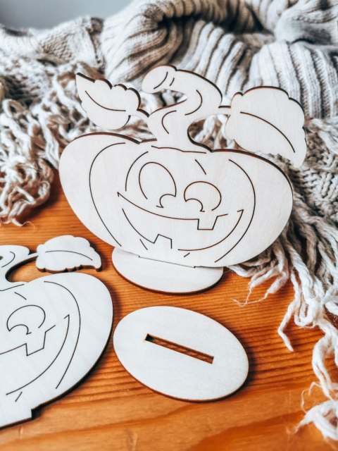 DYNIA 02 z uśmiechem 01 - figurka z podstawką (2szt) (10cm) - do ozdabiania