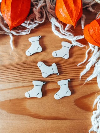 Dekor - SKARPETKA 2-5cm (5-10 szt) - - - (dekorek, scrapka, skrapka, drewienko, skarpeta świąteczna)