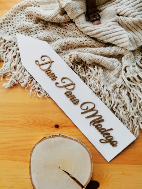 Drogowskaz (1szt) Dom Panna Młodego - - - (znak drogowskazu, tablica, tabliczka, strzałka)