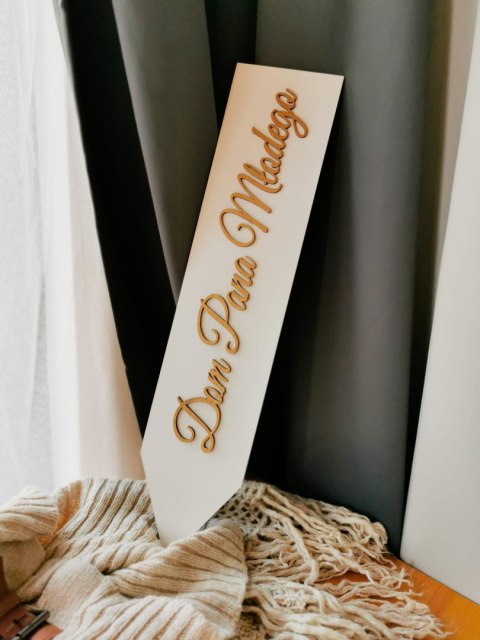 Drogowskaz (1szt) Dom Panna Młodego - - - (znak drogowskazu, tablica, tabliczka, strzałka)