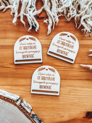 Dzieci rodzą się ze skrzydłami... SENTENCJA - zakładka półokrągła 5cm (3szt) - - - (baza do zakładki do książki, dzień dla naucz